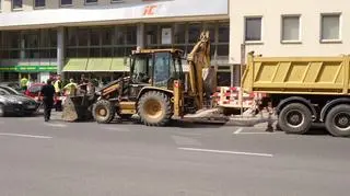 Zablokowany chodnik przy ul. Żelaznej 