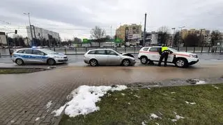 Samochód zderzył się z tramwajem