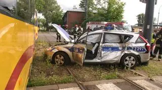 Radiowóz zderzył się z tramwajem