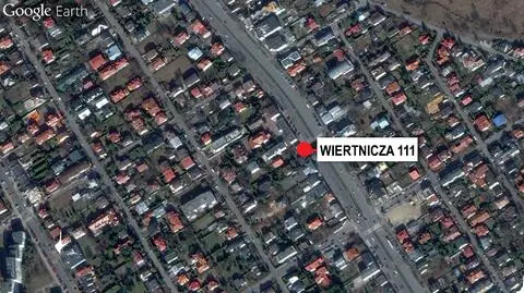 Wiertnicza: auto potrąciło dwóch mężczyzn 