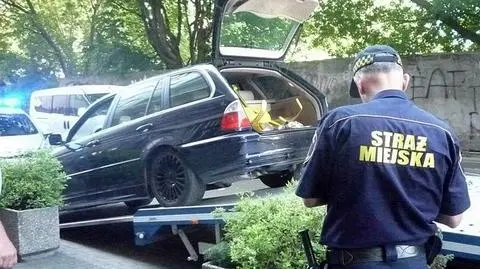 Założyli im blokady na koła, ale i tak próbowali odjechać