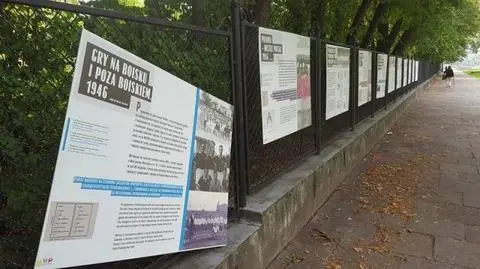 Zniszczyli wystawę o futbolu w zniszczonej Warszawie