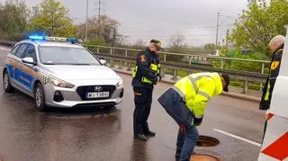 Niebezpieczna sytuacja nad rondem Starzyńskiego