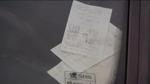 Sąd: nie ma obowiązku zostawiania biletu parkingowego za szybą auta