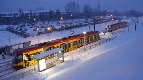 "2" znika z mostu w weekend. "To jest normalna praktyka"