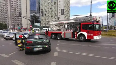 Zderzenie z wozem strażackim. Strażacy byli w drodze do pożaru 