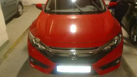 Próba potrącenia policjanta i strzały. Pościg na Targówku