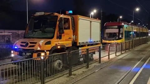 Awaria tramwaju na Targówku. Złamał się pantograf