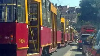 Kolizja tramwajów na trasie W-Z fot. Tomasz ZIeliński/tvnwarszawa.pl