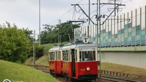 Weekendowe przejażdżki historycznym tramwajem lub autobusem