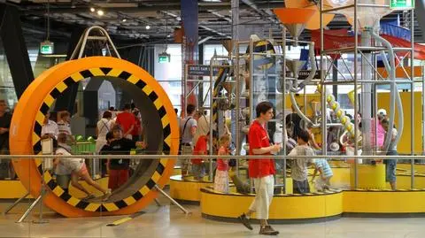 120-kilogramowy tort na pierwsze urodziny CNK