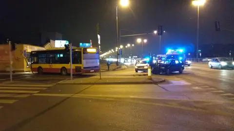 Zderzenie na Białołęce. Kierowca autobusu z mandatem