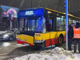 Zderzenie karetki i autobusu miejskiego 