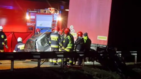 Wypadek na autostradzie A2. Jedna osoba nie żyje 