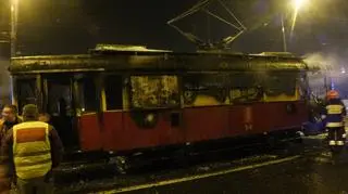 Pożar tramwaju na moście