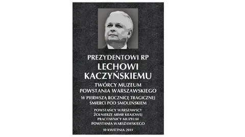 Upamiętnią prezydenta tablicą w Muzeum Powstania