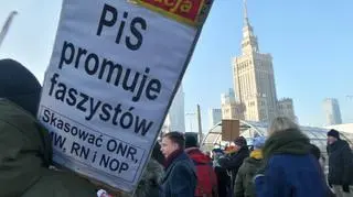 Protest antyrasistowski w centrum