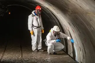 Pracownicy MPWiK i eksperci rozpoczęli badanie tunelu pod Wisłą