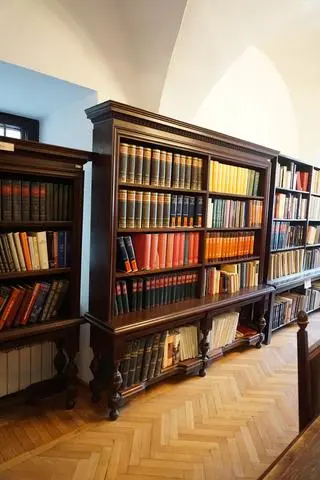 Wyposażenie meblarskie Instytutu Historii PAN w rejestrze zabytków