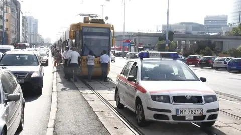 Awaria "77" zatrzymała tramwaje w Al. Jerozolimskich