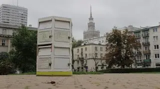 Proszą o artykuły spożywcze, ubrania i pracę