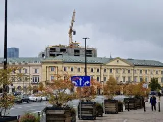 Budynek hotelu jest widoczny z placu Teatralnego