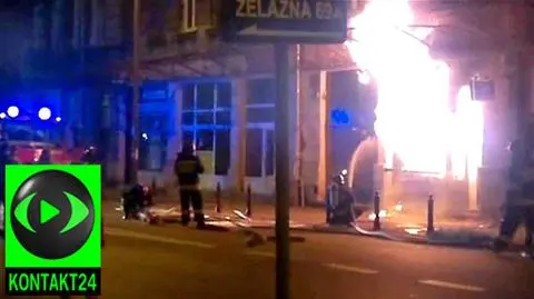 Nocny pożar na Woli. "Ktoś rzucił i się zapaliło"