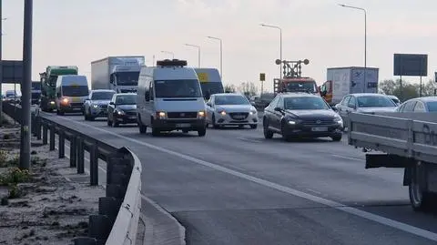 Zderzenie na moście Południowym, kierowcy utknęli w korku