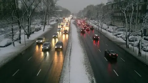 Ulice czarne, ale mokre