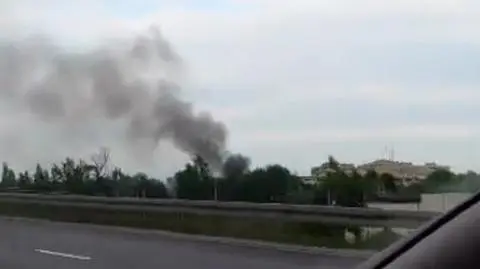 Ranił żonę nożem i zabrał samochód. Auto spłonęło w parku Szczęśliwickim