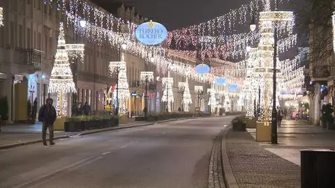 Sylwester w Warszawie i puste ulice