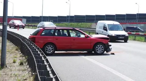 Zderzenie na węźle Konotopa. "Jeden z kierowców oddalił się"