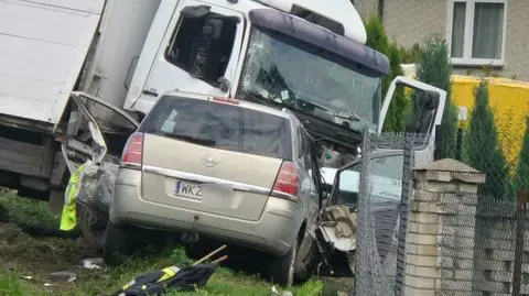 Tragiczny wypadek w Brześcach. Jeden kierowca zginął, drugi w ciężkim stanie