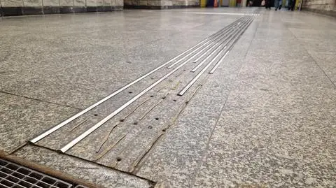 Radny pyta o listwy dla niewidomych w metrze 
