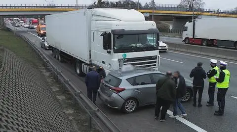 Zderzenie z ciężarówką na trasie S8