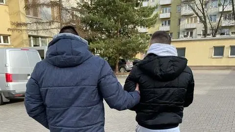 "Sprzedawał" markowe perfumy w sieci, towaru nie wysyłał. Policja: 31 pokrzywdzonych