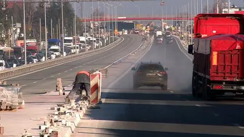 "Wyrobimy się przed Świętami". Wylotówka na Katowice na ukończeniu