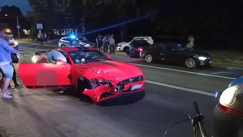 Wypadek trzech samochodów na Płochocińskiej 