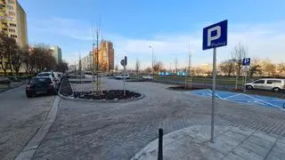 Nowy parking wzdłuż Alej Jerozolimskich