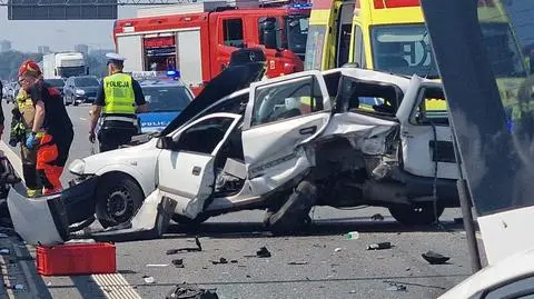 Wypadek na moście Południowym. Zderzyły się trzy auta