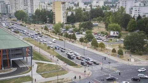 Zaskakujący pomysł: zwęzić aleję KEN, jeden pas zamienić w parking