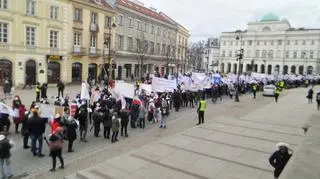 Przemarsz protestujących