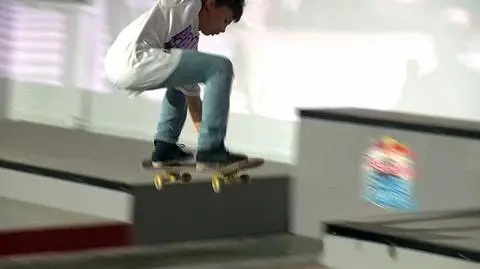 Deskorolkowe triki na Mokotowie. "Chodzi o wytrwałość i pasję"