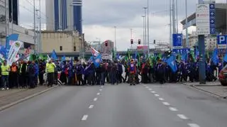 Blokują Aleje Jerozolimskie