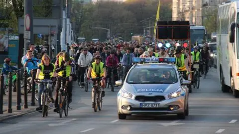Masa przejechała przez miasto. Domagają się ścieżek do "Mordoru"