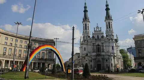 Gronkiewicz-Waltz o przeciwnikach tęczy: Nie muszą chodzić na plac Zbawiciela