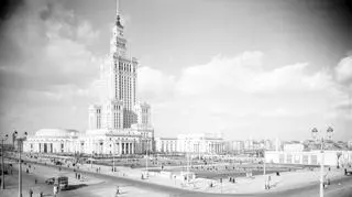 Pałac Kultury i Nauki po budowie (lata 1955-1961)