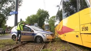 Radiowóz zderzył się z tramwajem