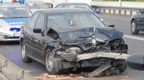 Wypadek na moście w popołudniowym szczycie 