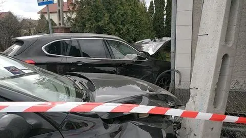 Wypadek w Rembertowie. Kobieta i dziecko trafili do szpitala